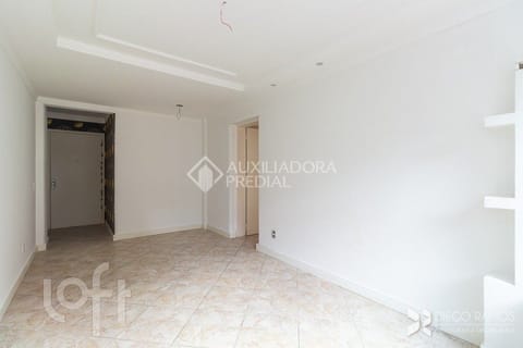 Image 11 - 229948